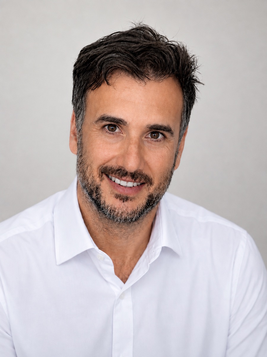 Álvaro Otero en la consulta